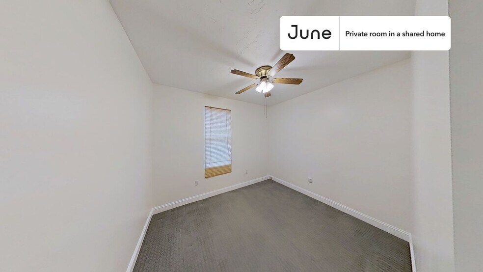 Primary Photo - Room in Shared 3 bed/1 bath home