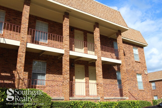 Building Photo - Hardy Manor Apartment Homes
