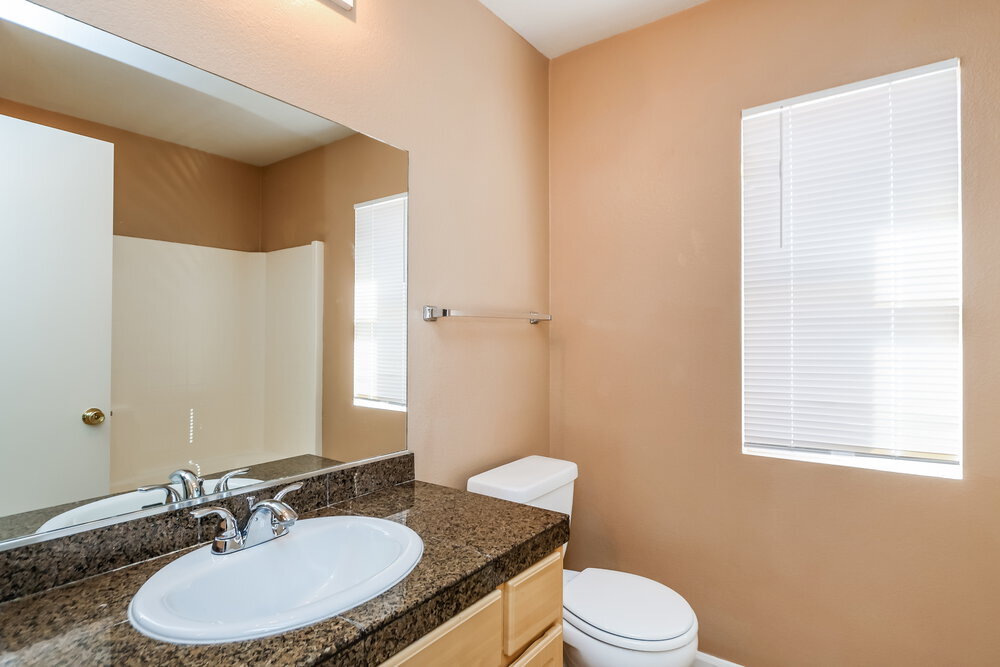 Building Photo - 1002 Emerald Stone Ave