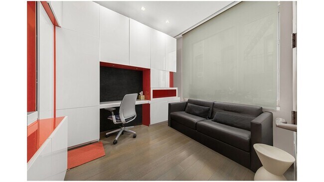 Building Photo - 350 W Broadway