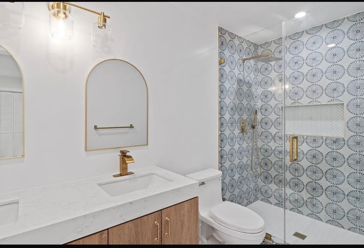 Building Photo - 6319 Camellia Ave