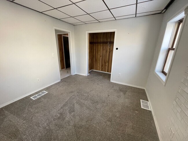 Building Photo - Click the “Apply Now” button or email wapmrentals@gmail.com for a prompt response.