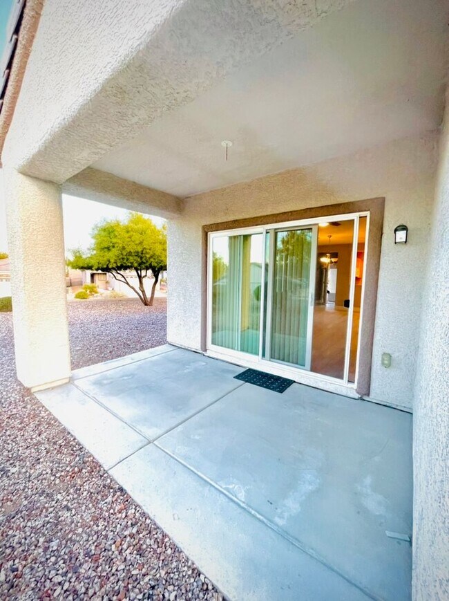 Building Photo - Charming Single-Story Corner Lot Home in Solera 55+ Community