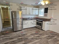 Building Photo - 3 Bed 1 Bath, Includes 2 Parking Stalls in...