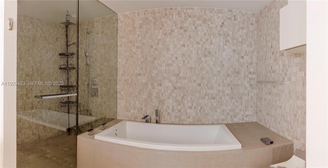 Building Photo - 68 SE 6th St