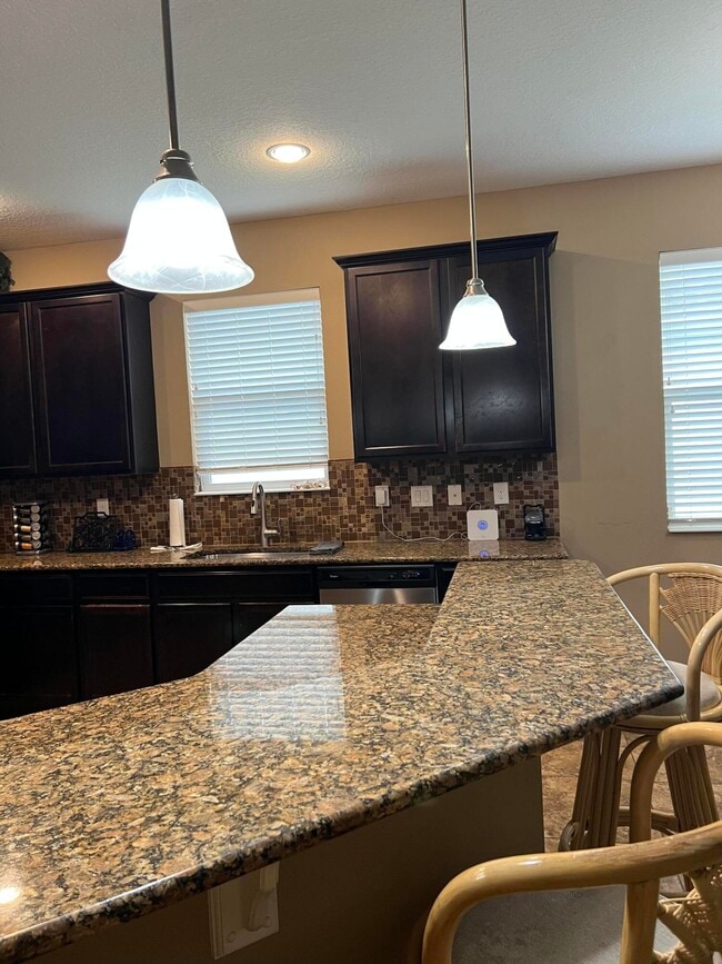 Building Photo - 139 Port Royal Ct