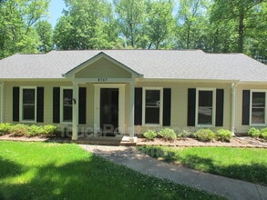 Building Photo - 9707 Covedale Dr