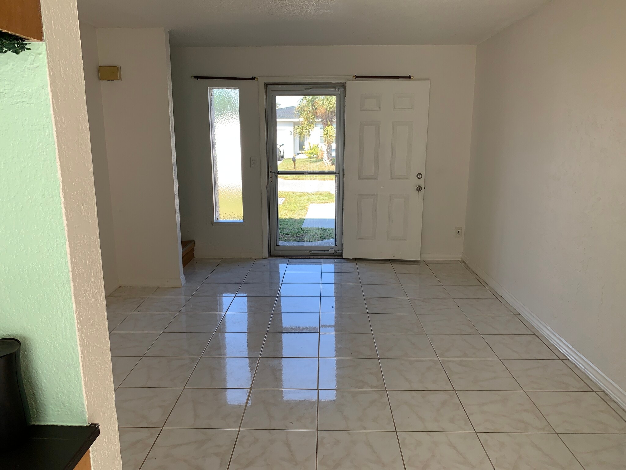 Building Photo - 2138 19th Ave SW