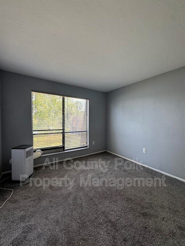 Building Photo - 1836 N Crystal Lake Dr