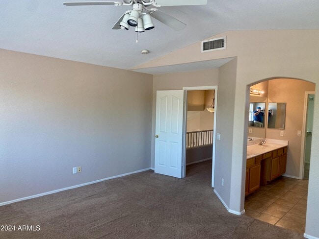 Building Photo - 4008 E Ironhorse Rd