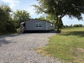 Building Photo - 17822 S Bryant Rd