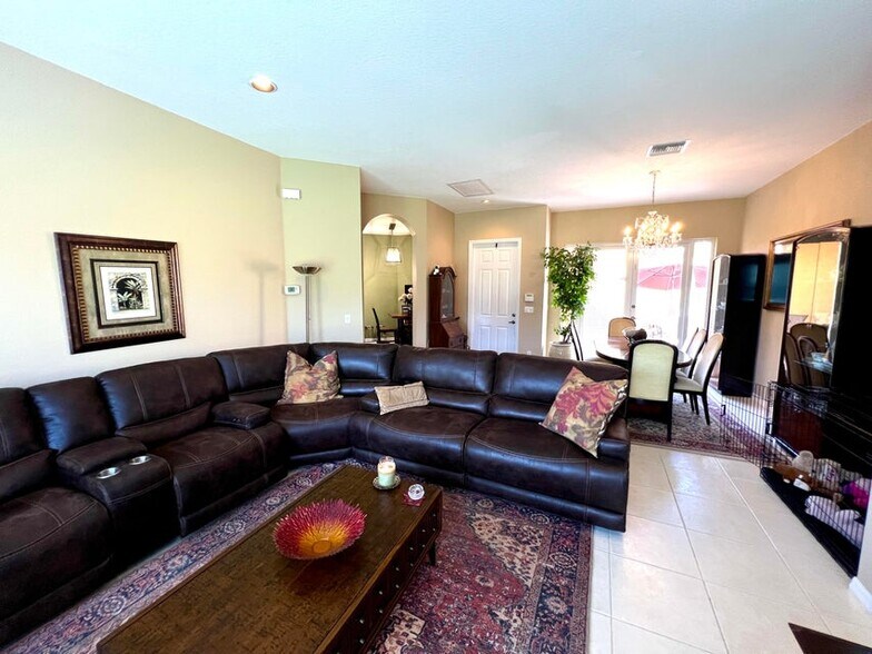 Building Photo - 9942 Boynton Gardens Way