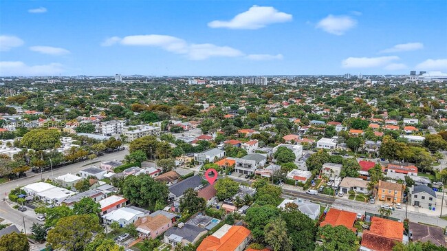 Building Photo - 1632 SW 19th Ter