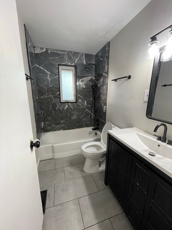 Building Photo - 7901 Camargo Rd