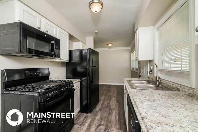 Building Photo - 1905 Heaton Rd