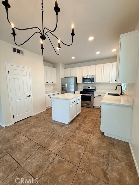 Building Photo - 25865 Lake Shore Ln