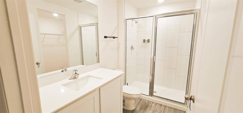 Building Photo - 271 Begonia Ln