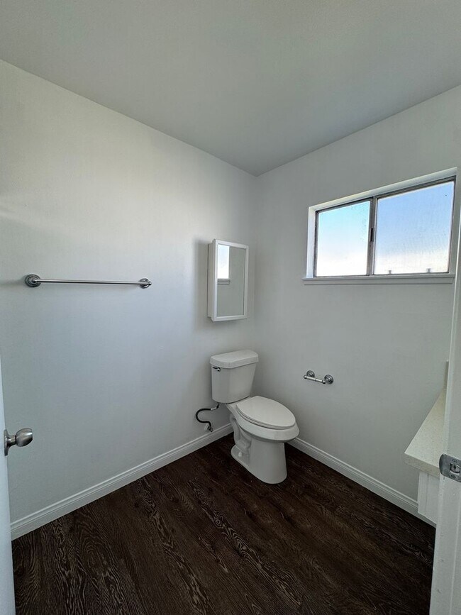 Building Photo - 6512 Cadiz Cir