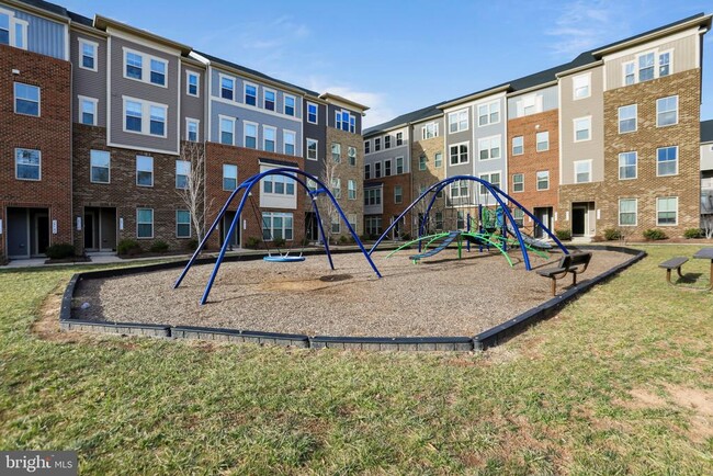 Building Photo - 43011 Prophecy Terrace