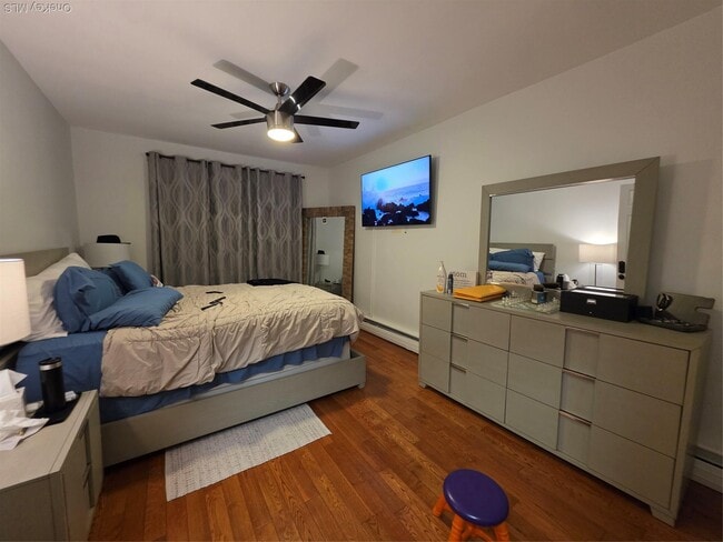 Building Photo - 2928 Wilson Ave