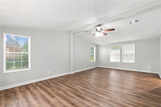 Building Photo - 4980 New Horizon Dr