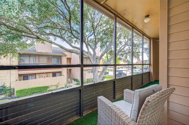 Building Photo - 10555 Turtlewood Ct