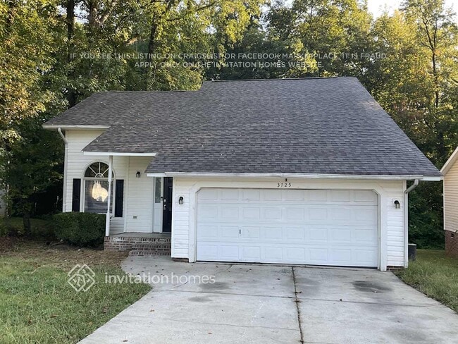 Building Photo - 3725 Oakwood Rd
