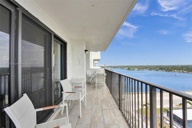 Building Photo - 1201 S Ocean Dr