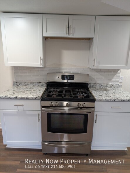 Building Photo - 7501 Berry Ave