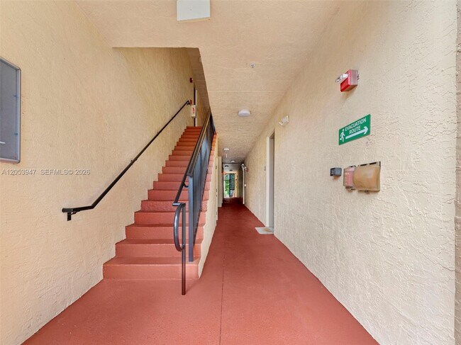 Building Photo - 4402 SW 160th Ave