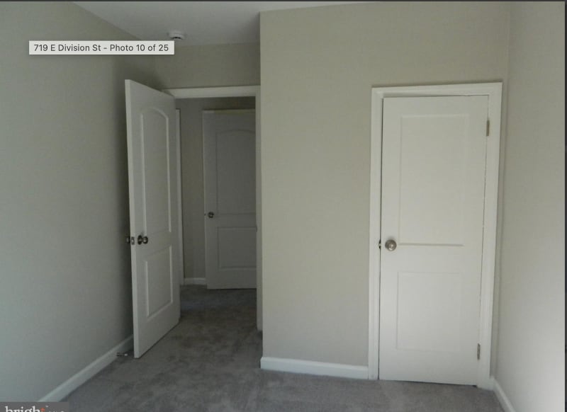 Building Photo - 719 E Division St