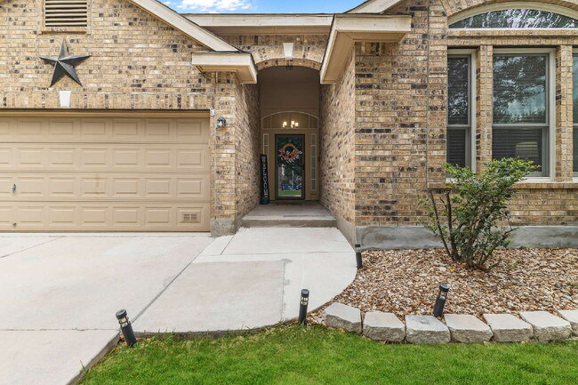 Building Photo - 317 Willow Loop