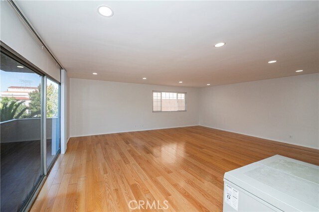 Building Photo - 818 S Lucerne Blvd