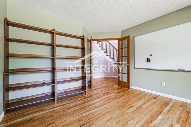 Building Photo - A must-see 5 Bed / 4 Bath home in Parker with stunning mountain views!