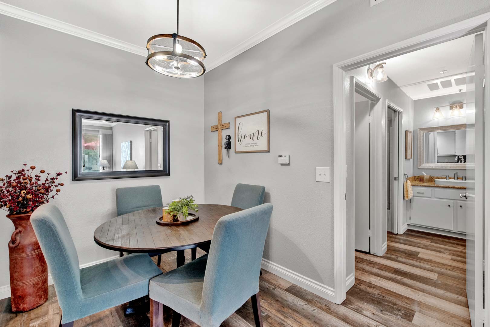 Building Photo - 13133 Le Parc