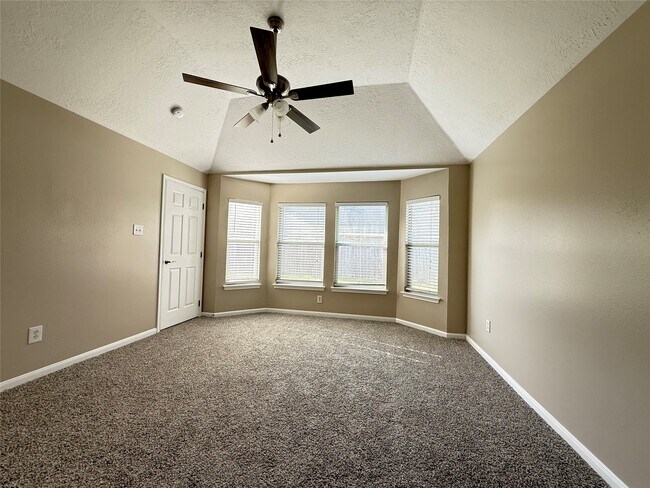 Building Photo - 6111 Settlers Village Dr