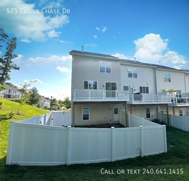 Building Photo - 575 Cross Chase Dr