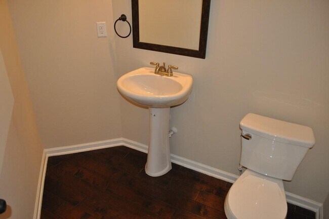 Building Photo - 1455 Forest Brook Trail