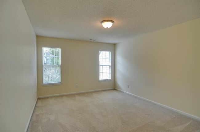 Building Photo - 1148 Academic Dr