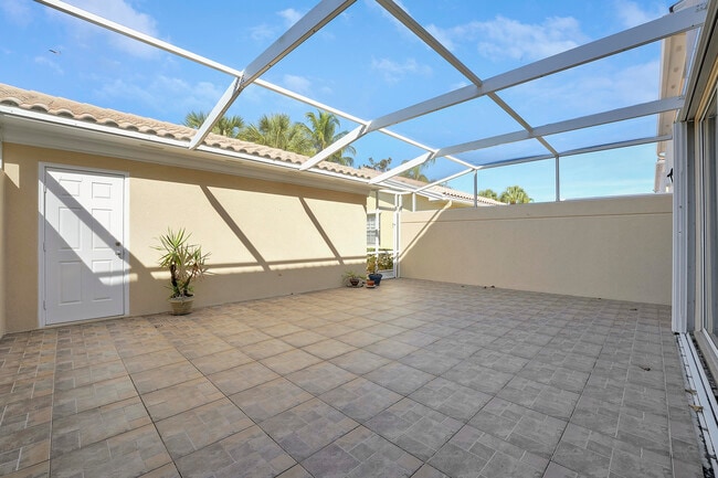 Building Photo - 1685 Jeaga Dr