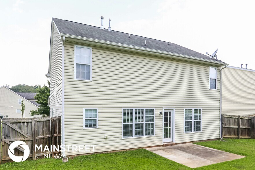 Building Photo - 5902 Laurel Creek Ct