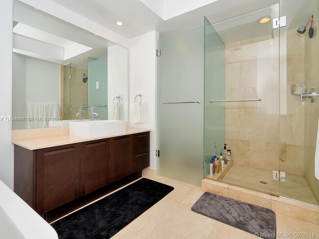 Building Photo - 250 Sunny Isles Blvd