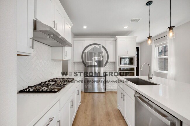 Building Photo - 430 Cherry Laurel Dr