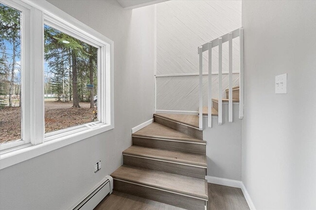 Building Photo - Single Family Home For Rent