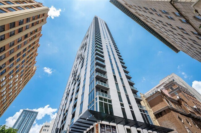 Building Photo - 151 SE 1st St