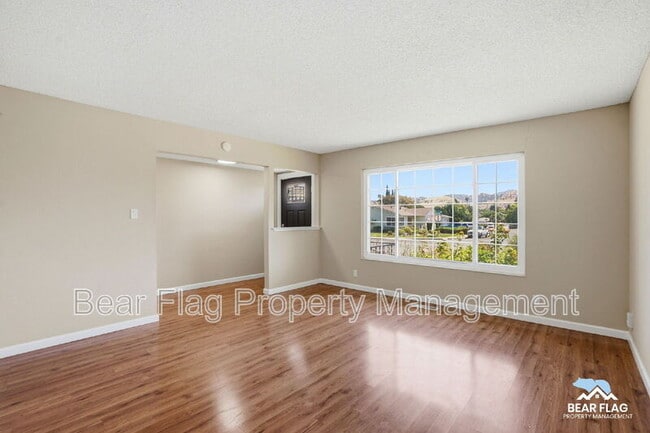 Building Photo - 1312 Mission Dr