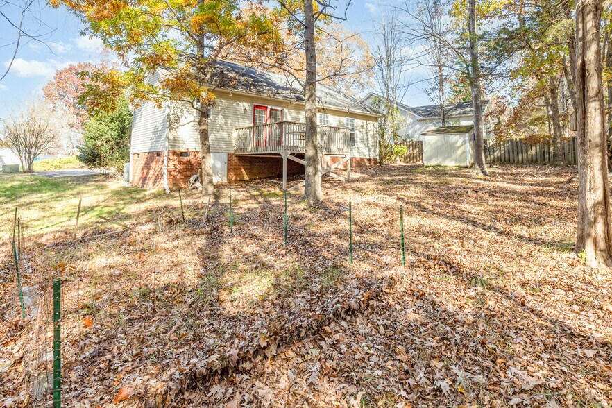 Building Photo - 120 Braxberry Way