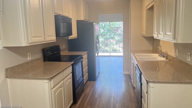 Building Photo - 5700 Meadow Wood Ln