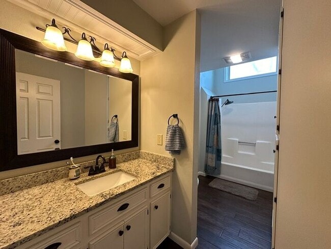 Building Photo - 3 Bedroom 2 Bath Home in Bullard ISD!