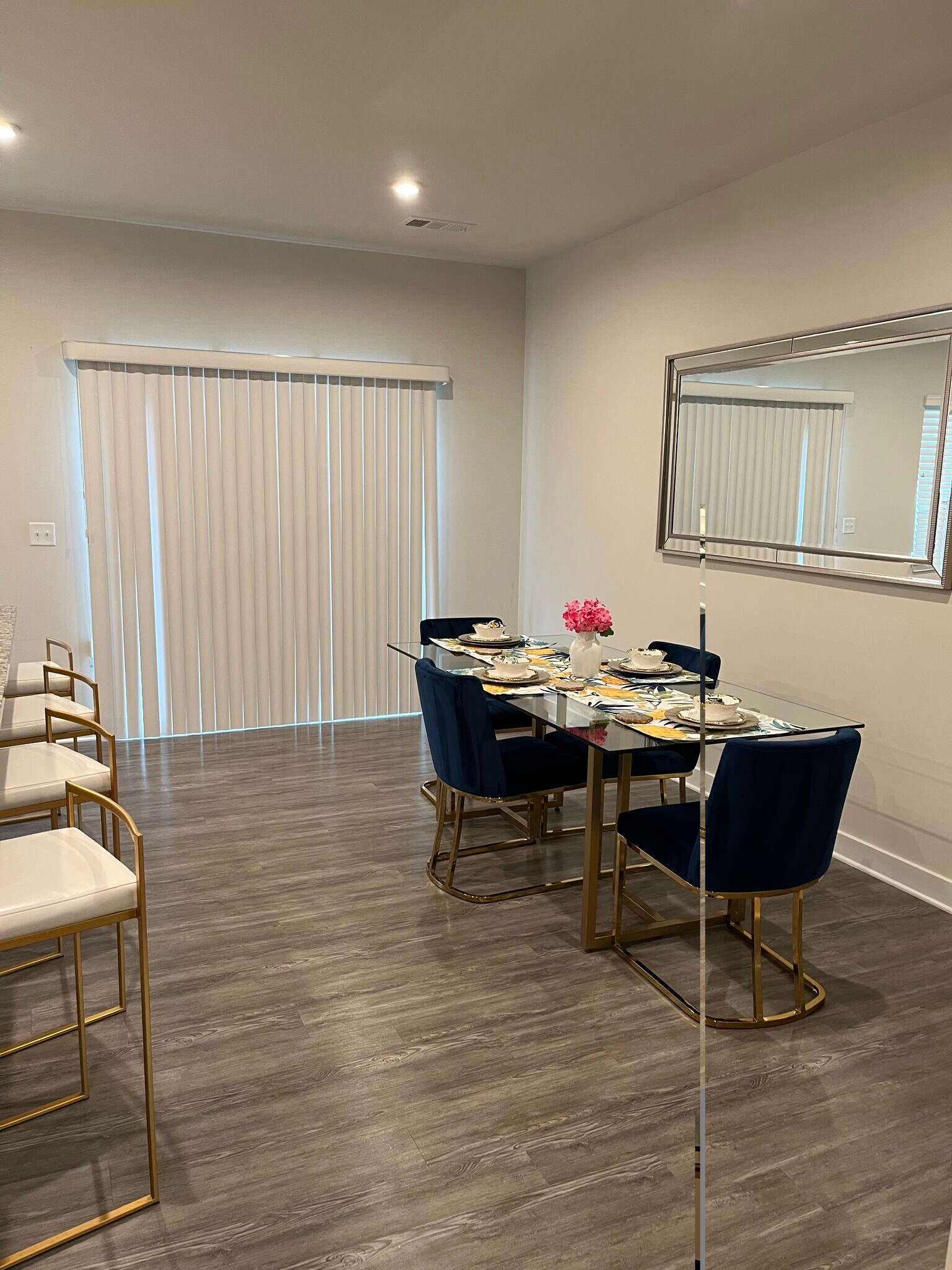 Building Photo - 4316 Summercrest Blvd